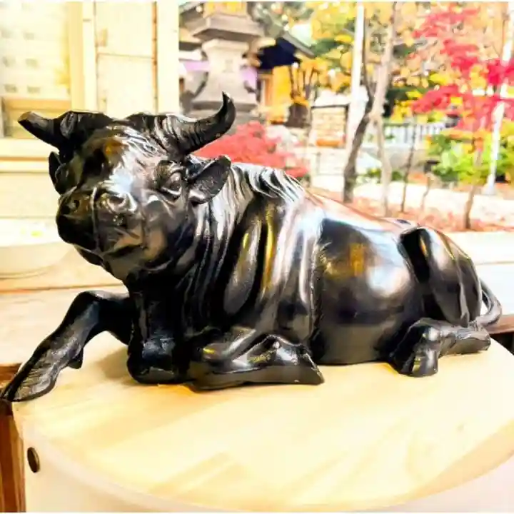 彌彦神社 (伊夜日子神社)の像