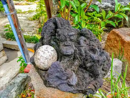 髙帝龍王龍神社（白山宮末社）の狛犬