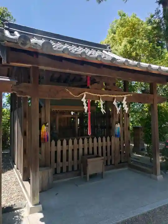 添御縣坐神社の{uncategorized: "未分類", other: "その他", undefined: "問題あり", building: "その他建物", grave: "お墓", sacred_gate: "鳥居", guardian: "狛犬", statue: "像", buddha: "仏像", history: "歴史", nature: "自然", garden: "庭園", animal: "動物", pagoda: "塔", temizu: "手水舎", mountain_gate: "山門・神門", sanctuary: "本殿・本堂", subordinate: "末社・摂社", art: "芸術", scenery: "景色", jizo: "地蔵", ema: "絵馬", goshuin: "御朱印", omikuji: "おみくじ", items: "授与品その他", amulet: "お守り", goshuincho: "御朱印帳", eats: "食事", festival: "お祭り", votive_dance: "神楽", shichigosan: "七五三参", wedding: "結婚式", experience: "体験その他", initially: "初詣", around: "周辺", anti_infection: "感染症対策"}