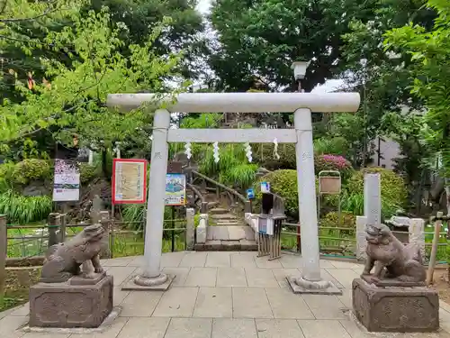 鳩森八幡神社(東京都)