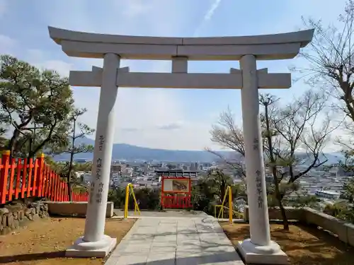 建勲神社の鳥居