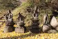 養蚕神社の仏像