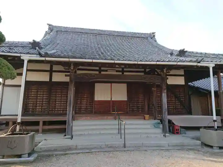 唯念寺の本殿・本堂