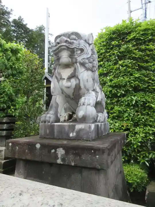 白蛇辨財天の狛犬