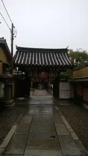 石像寺（釘抜地蔵）の山門