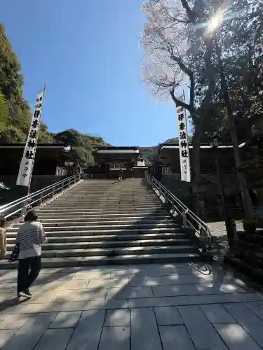 伊奈波神社の{uncategorized: "未分類", other: "その他", undefined: "問題あり", building: "その他建物", grave: "お墓", sacred_gate: "鳥居", guardian: "狛犬", statue: "像", buddha: "仏像", history: "歴史", nature: "自然", garden: "庭園", animal: "動物", pagoda: "塔", temizu: "手水舎", mountain_gate: "山門・神門", sanctuary: "本殿・本堂", subordinate: "末社・摂社", art: "芸術", scenery: "景色", jizo: "地蔵", ema: "絵馬", goshuin: "御朱印", omikuji: "おみくじ", items: "授与品その他", amulet: "お守り", goshuincho: "御朱印帳", eats: "食事", festival: "お祭り", votive_dance: "神楽", shichigosan: "七五三参", wedding: "結婚式", experience: "体験その他", initially: "初詣", around: "周辺", anti_infection: "感染症対策"}