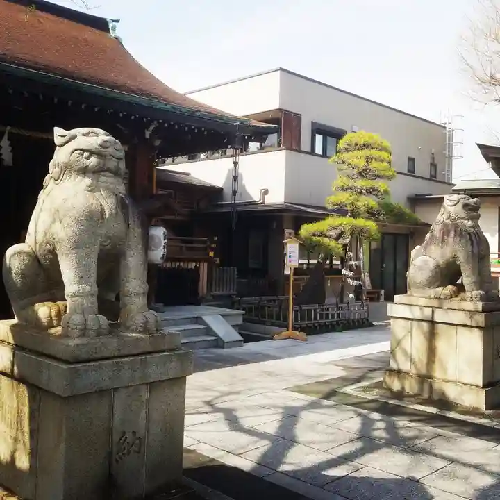 鎧神社の狛犬