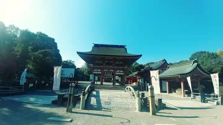 津島神社の山門・神門