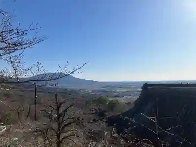 楽法寺（雨引観音）の{uncategorized: "未分類", other: "その他", undefined: "問題あり", building: "その他建物", grave: "お墓", sacred_gate: "鳥居", guardian: "狛犬", statue: "像", buddha: "仏像", history: "歴史", nature: "自然", garden: "庭園", animal: "動物", pagoda: "塔", temizu: "手水舎", mountain_gate: "山門・神門", sanctuary: "本殿・本堂", subordinate: "末社・摂社", art: "芸術", scenery: "景色", jizo: "地蔵", ema: "絵馬", goshuin: "御朱印", omikuji: "おみくじ", items: "授与品その他", amulet: "お守り", goshuincho: "御朱印帳", eats: "食事", festival: "お祭り", votive_dance: "神楽", shichigosan: "七五三参", wedding: "結婚式", experience: "体験その他", initially: "初詣", around: "周辺", anti_infection: "感染症対策"}