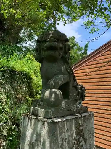 山神社の狛犬