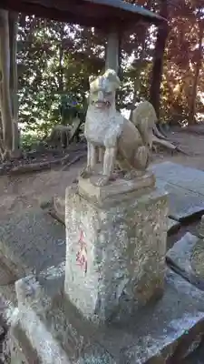 二ツ森稲荷神社の狛犬