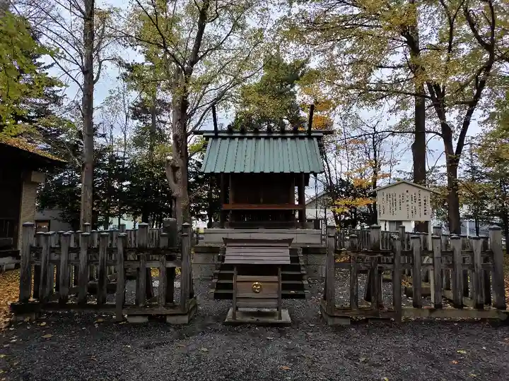 旭川神社の末社・摂社
