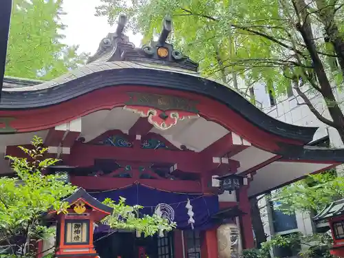 三崎稲荷神社の本殿・本堂