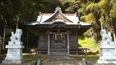 津神社の本殿