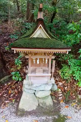 高鴨神社の末社