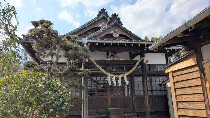御嶽山神社の本殿・本堂