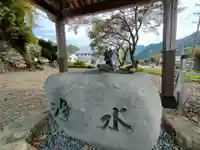 神明神社(石原)の手水舎