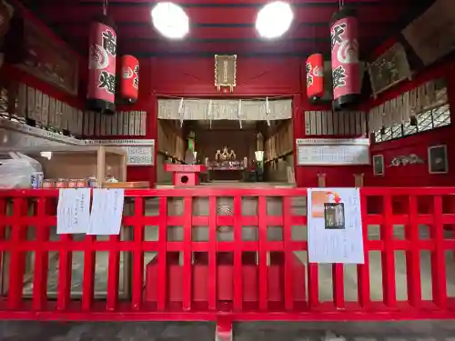 鶴若稲荷神社の{uncategorized: "未分類", other: "その他", undefined: "問題あり", building: "その他建物", grave: "お墓", sacred_gate: "鳥居", guardian: "狛犬", statue: "像", buddha: "仏像", history: "歴史", nature: "自然", garden: "庭園", animal: "動物", pagoda: "塔", temizu: "手水舎", mountain_gate: "山門・神門", sanctuary: "本殿・本堂", subordinate: "末社・摂社", art: "芸術", scenery: "景色", jizo: "地蔵", ema: "絵馬", goshuin: "御朱印", omikuji: "おみくじ", items: "授与品その他", amulet: "お守り", goshuincho: "御朱印帳", eats: "食事", festival: "お祭り", votive_dance: "神楽", shichigosan: "七五三参", wedding: "結婚式", experience: "体験その他", initially: "初詣", around: "周辺", anti_infection: "感染症対策"}