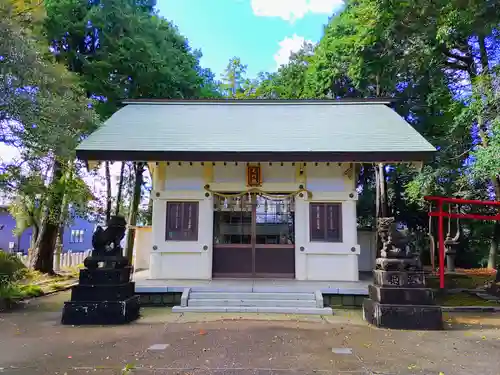 六所社（郷中）の本殿・本堂