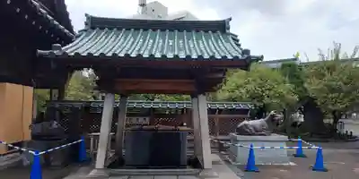 湯島天満宮の手水舎