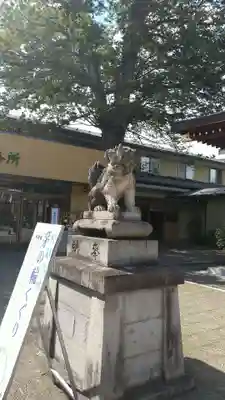 諏訪神社の狛犬