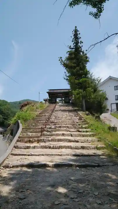 船川八幡宮の山門・神門