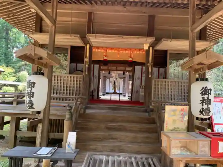 小御門神社の本殿・本堂