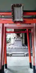 豊玉稲荷大明神の鳥居