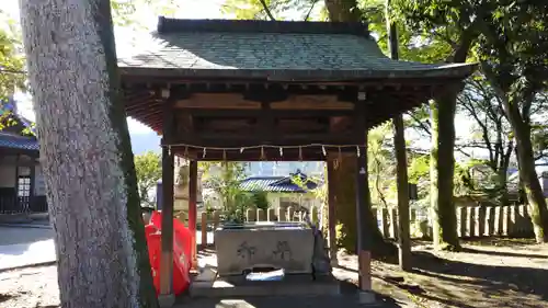 神明神社の手水舎