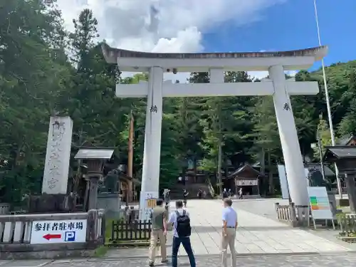 諏訪大社の鳥居