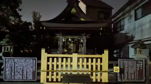 闘鶏神社の末社