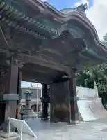豊川閣 妙厳寺の山門・神門