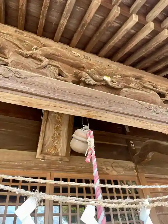 紙敷胡録神社の{uncategorized: "未分類", other: "その他", undefined: "問題あり", building: "その他建物", grave: "お墓", sacred_gate: "鳥居", guardian: "狛犬", statue: "像", buddha: "仏像", history: "歴史", nature: "自然", garden: "庭園", animal: "動物", pagoda: "塔", temizu: "手水舎", mountain_gate: "山門・神門", sanctuary: "本殿・本堂", subordinate: "末社・摂社", art: "芸術", scenery: "景色", jizo: "地蔵", ema: "絵馬", goshuin: "御朱印", omikuji: "おみくじ", items: "授与品その他", amulet: "お守り", goshuincho: "御朱印帳", eats: "食事", festival: "お祭り", votive_dance: "神楽", shichigosan: "七五三参", wedding: "結婚式", experience: "体験その他", initially: "初詣", around: "周辺", anti_infection: "感染症対策"}