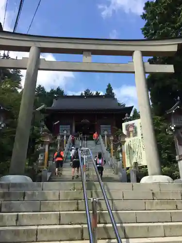 武蔵御嶽神社の鳥居