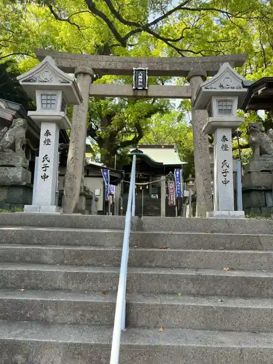 津田八幡神社の{uncategorized: "未分類", other: "その他", undefined: "問題あり", building: "その他建物", grave: "お墓", sacred_gate: "鳥居", guardian: "狛犬", statue: "像", buddha: "仏像", history: "歴史", nature: "自然", garden: "庭園", animal: "動物", pagoda: "塔", temizu: "手水舎", mountain_gate: "山門・神門", sanctuary: "本殿・本堂", subordinate: "末社・摂社", art: "芸術", scenery: "景色", jizo: "地蔵", ema: "絵馬", goshuin: "御朱印", omikuji: "おみくじ", items: "授与品その他", amulet: "お守り", goshuincho: "御朱印帳", eats: "食事", festival: "お祭り", votive_dance: "神楽", shichigosan: "七五三参", wedding: "結婚式", experience: "体験その他", initially: "初詣", around: "周辺", anti_infection: "感染症対策"}