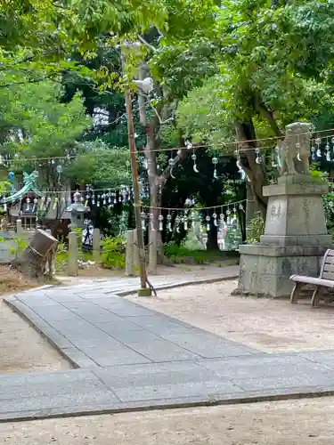 蜂田神社の庭園