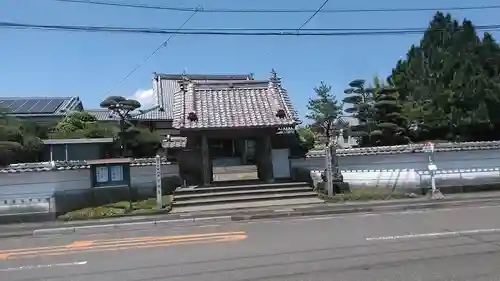 光明寺の山門