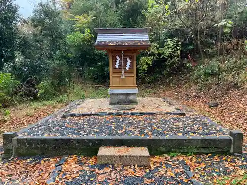 篠山春日神社の末社