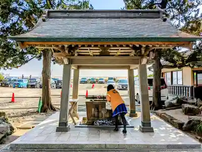 森戸大明神(森戸神社)の手水舎