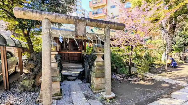 小野照崎神社の鳥居