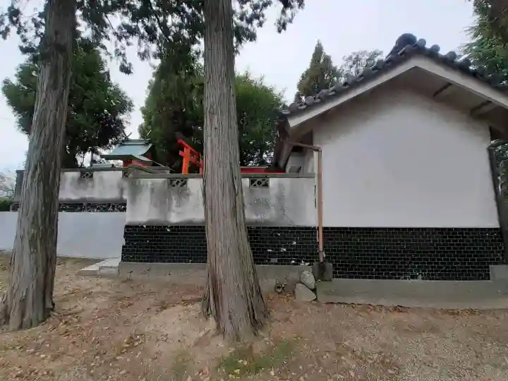 蛭子神社の{uncategorized: "未分類", other: "その他", undefined: "問題あり", building: "その他建物", grave: "お墓", sacred_gate: "鳥居", guardian: "狛犬", statue: "像", buddha: "仏像", history: "歴史", nature: "自然", garden: "庭園", animal: "動物", pagoda: "塔", temizu: "手水舎", mountain_gate: "山門・神門", sanctuary: "本殿・本堂", subordinate: "末社・摂社", art: "芸術", scenery: "景色", jizo: "地蔵", ema: "絵馬", goshuin: "御朱印", omikuji: "おみくじ", items: "授与品その他", amulet: "お守り", goshuincho: "御朱印帳", eats: "食事", festival: "お祭り", votive_dance: "神楽", shichigosan: "七五三参", wedding: "結婚式", experience: "体験その他", initially: "初詣", around: "周辺", anti_infection: "感染症対策"}