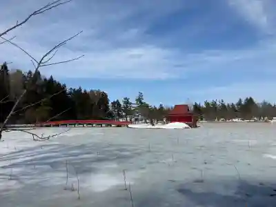 猿賀神社の{uncategorized: "未分類", other: "その他", undefined: "問題あり", building: "その他建物", grave: "お墓", sacred_gate: "鳥居", guardian: "狛犬", statue: "像", buddha: "仏像", history: "歴史", nature: "自然", garden: "庭園", animal: "動物", pagoda: "塔", temizu: "手水舎", mountain_gate: "山門・神門", sanctuary: "本殿・本堂", subordinate: "末社・摂社", art: "芸術", scenery: "景色", jizo: "地蔵", ema: "絵馬", goshuin: "御朱印", omikuji: "おみくじ", items: "授与品その他", amulet: "お守り", goshuincho: "御朱印帳", eats: "食事", festival: "お祭り", votive_dance: "神楽", shichigosan: "七五三参", wedding: "結婚式", experience: "体験その他", initially: "初詣", around: "周辺", anti_infection: "感染症対策"}