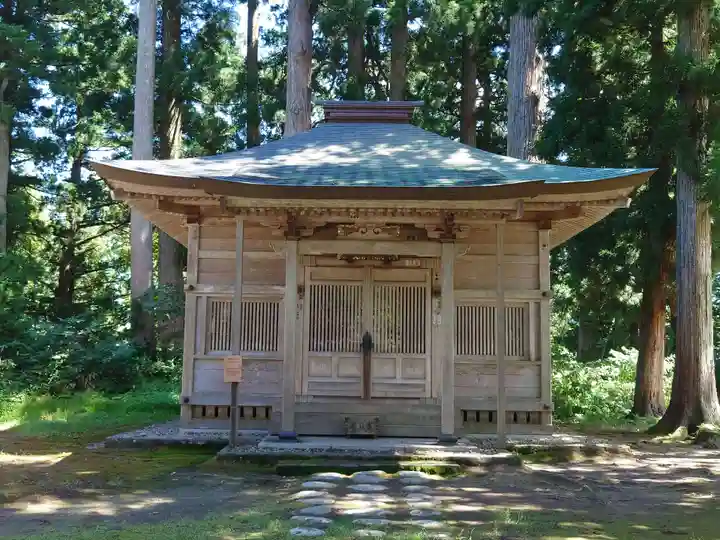 出羽神社(出羽三山神社)~三神合祭殿~(山形県)