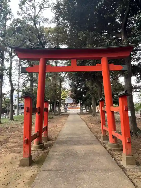 大和田氷川神社の{uncategorized: "未分類", other: "その他", undefined: "問題あり", building: "その他建物", grave: "お墓", sacred_gate: "鳥居", guardian: "狛犬", statue: "像", buddha: "仏像", history: "歴史", nature: "自然", garden: "庭園", animal: "動物", pagoda: "塔", temizu: "手水舎", mountain_gate: "山門・神門", sanctuary: "本殿・本堂", subordinate: "末社・摂社", art: "芸術", scenery: "景色", jizo: "地蔵", ema: "絵馬", goshuin: "御朱印", omikuji: "おみくじ", items: "授与品その他", amulet: "お守り", goshuincho: "御朱印帳", eats: "食事", festival: "お祭り", votive_dance: "神楽", shichigosan: "七五三参", wedding: "結婚式", experience: "体験その他", initially: "初詣", around: "周辺", anti_infection: "感染症対策"}