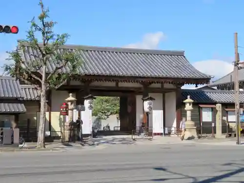 東寺（教王護国寺）の山門・神門
