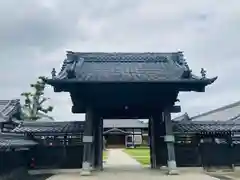 楞厳寺の山門