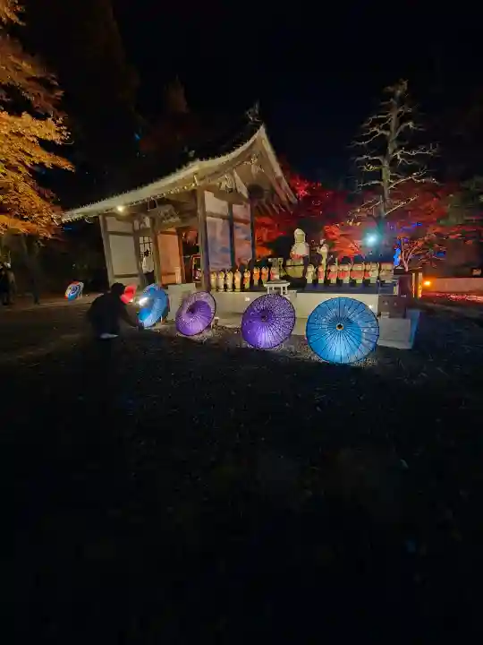 宝蔵寺の{uncategorized: "未分類", other: "その他", undefined: "問題あり", building: "その他建物", grave: "お墓", sacred_gate: "鳥居", guardian: "狛犬", statue: "像", buddha: "仏像", history: "歴史", nature: "自然", garden: "庭園", animal: "動物", pagoda: "塔", temizu: "手水舎", mountain_gate: "山門・神門", sanctuary: "本殿・本堂", subordinate: "末社・摂社", art: "芸術", scenery: "景色", jizo: "地蔵", ema: "絵馬", goshuin: "御朱印", omikuji: "おみくじ", items: "授与品その他", amulet: "お守り", goshuincho: "御朱印帳", eats: "食事", festival: "お祭り", votive_dance: "神楽", shichigosan: "七五三参", wedding: "結婚式", experience: "体験その他", initially: "初詣", around: "周辺", anti_infection: "感染症対策"}