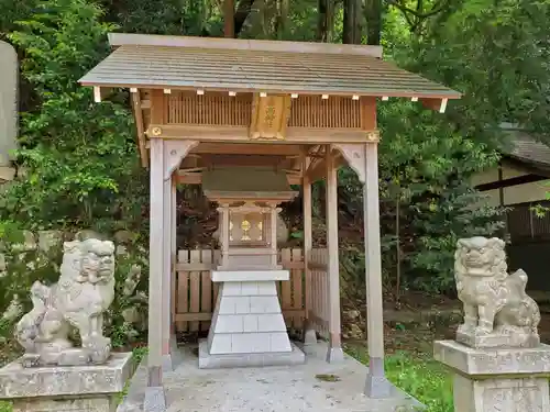 湯泉神社の末社