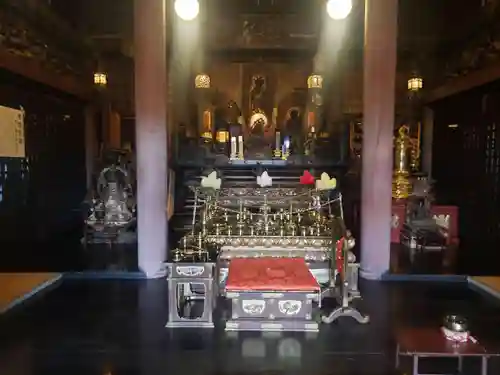 長寿院の本殿・本堂