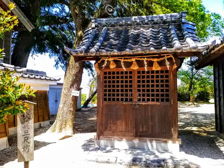 神明社(中手町神明社)の末社・摂社